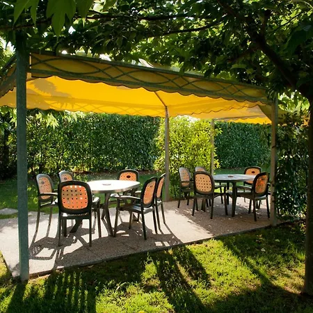 Agroturismo Casolare Lucchese *