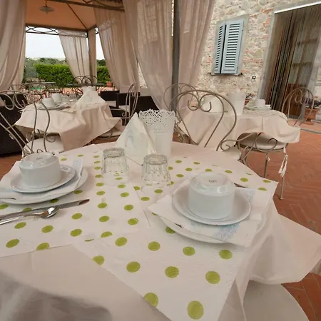 Casolare Lucchese Agroturismo Lucca